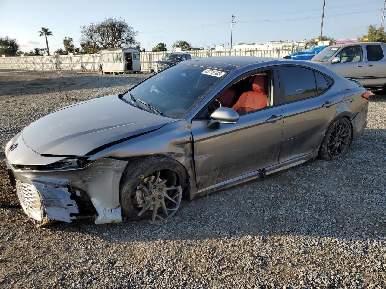 2025 TOYOTA CAMRY XSE