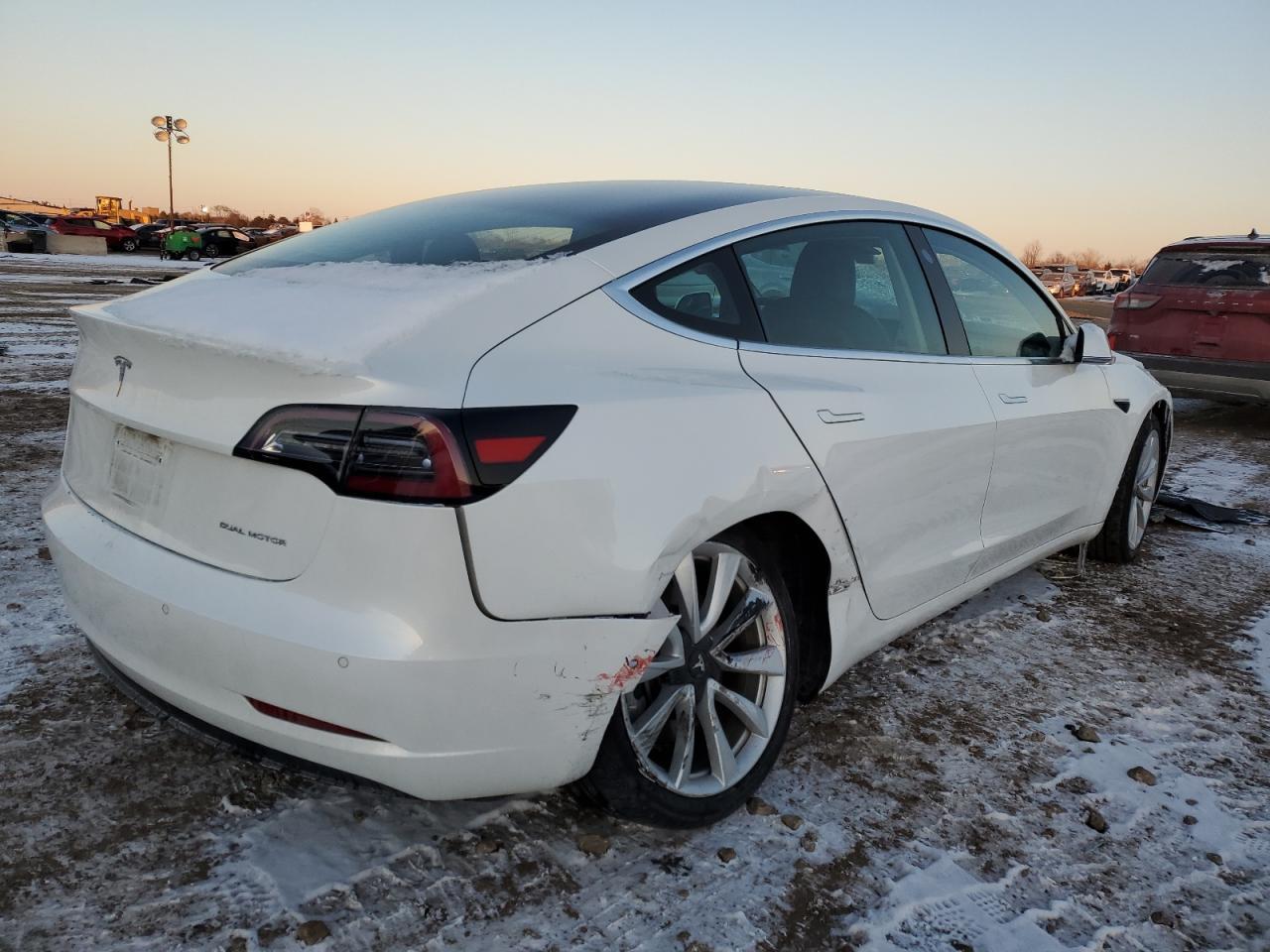 2019 TESLA MODEL 3 - Фото 3
