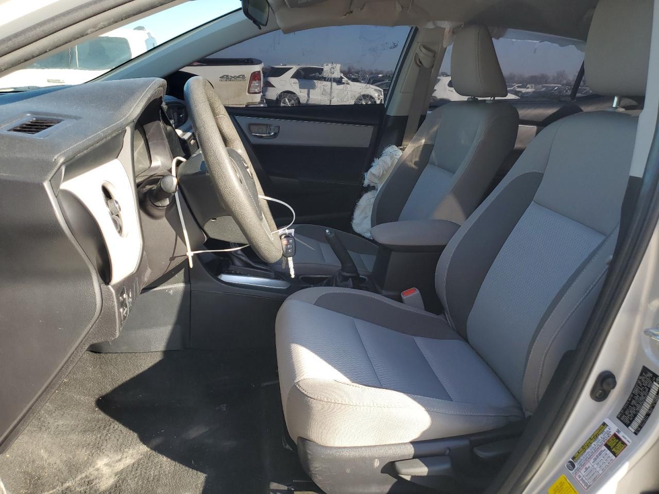 2019 TOYOTA COROLLA L - Фото 7