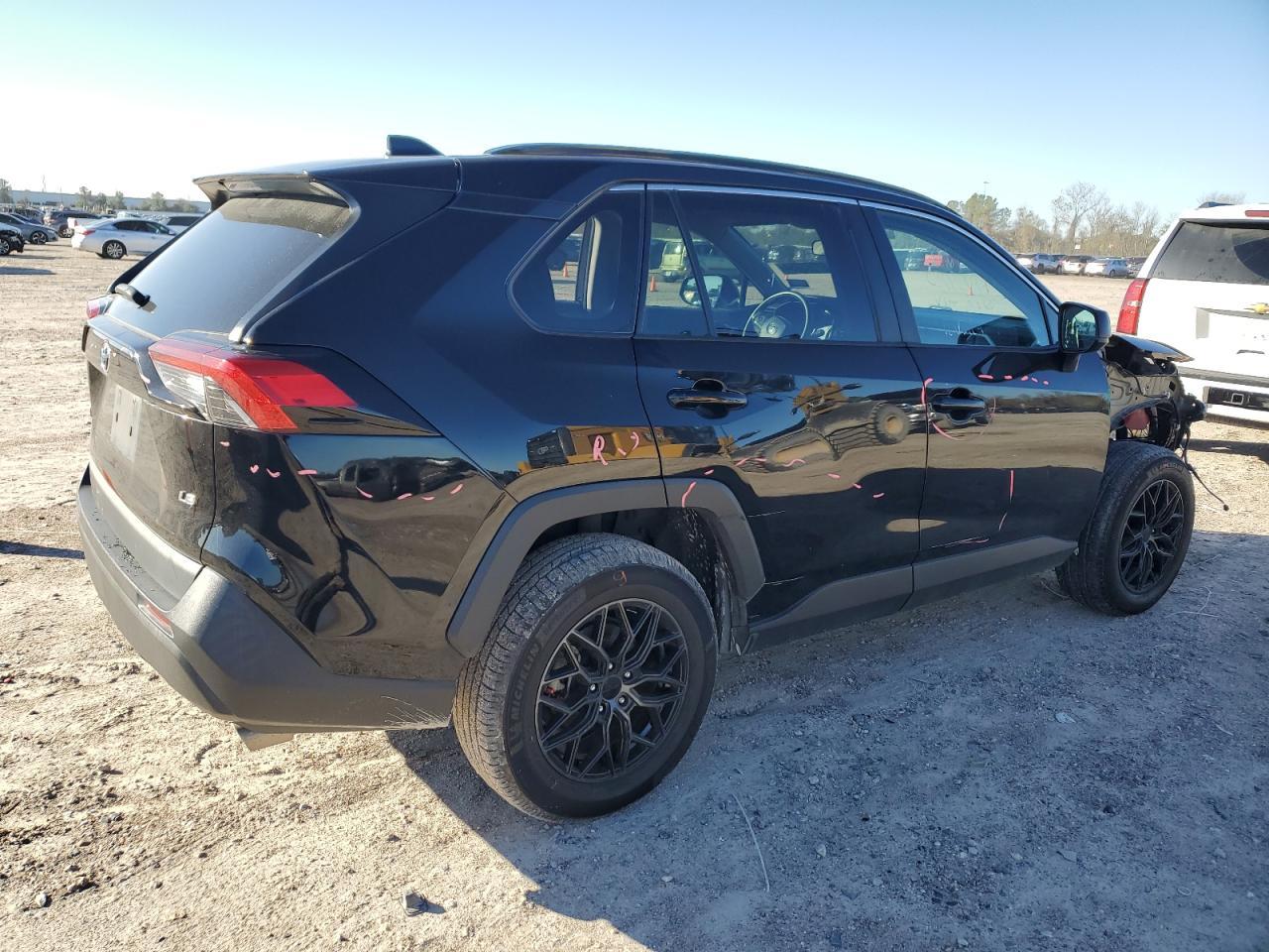 2021 TOYOTA RAV4 LE - Image 3