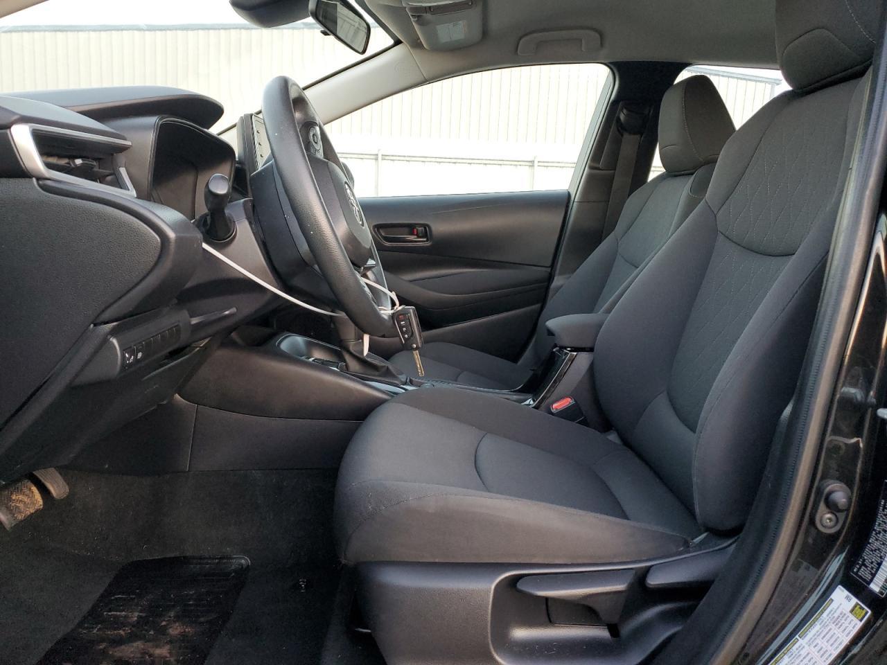 2022 TOYOTA COROLLA LE - Фото 7