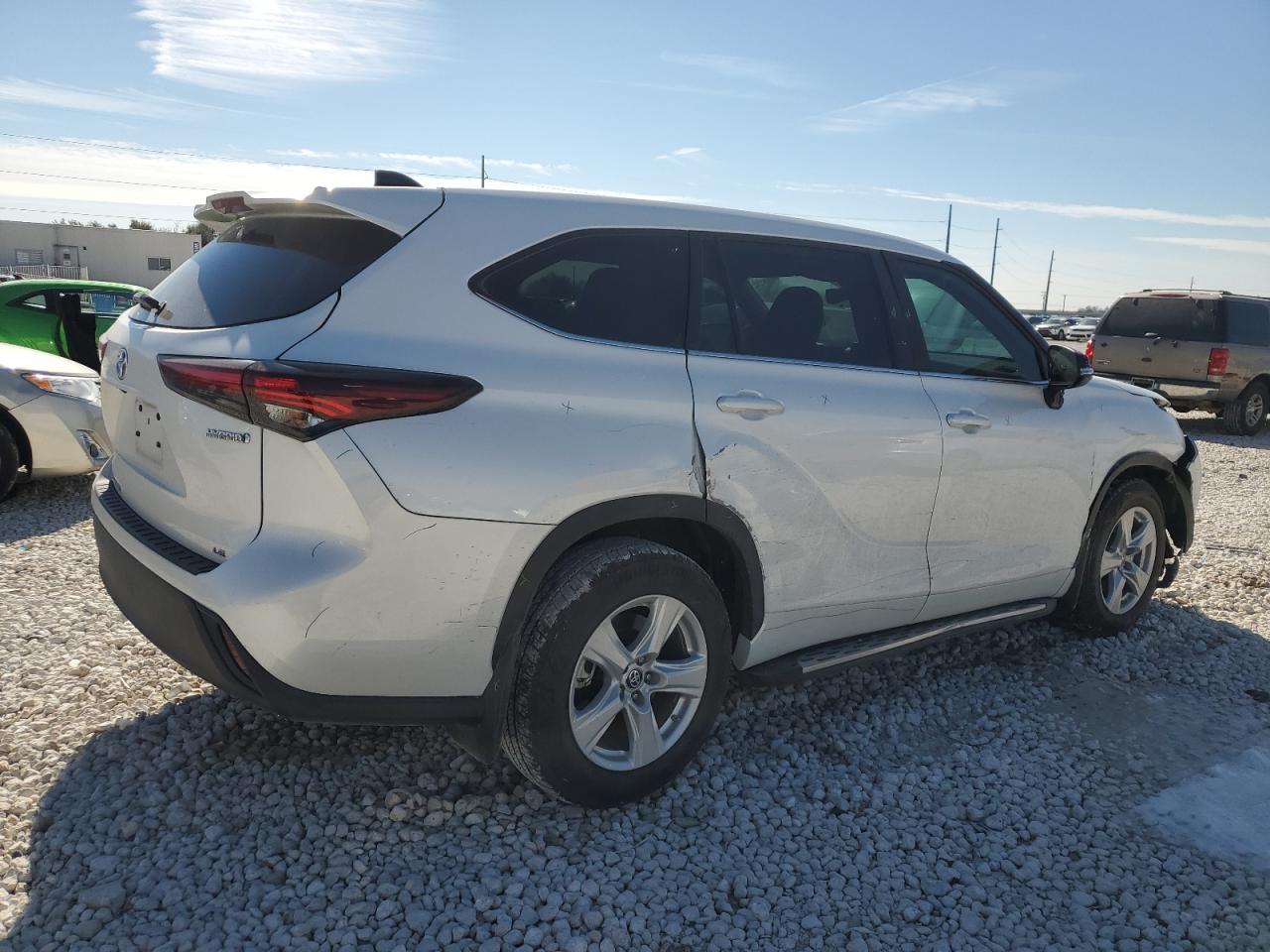 2024 TOYOTA HIGHLANDER - Фото 3