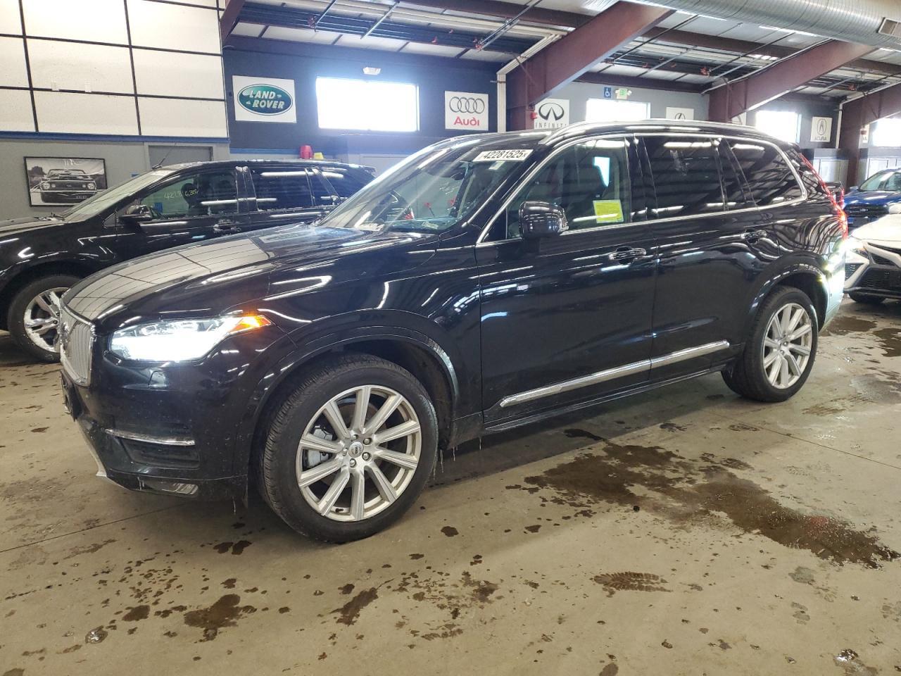 2016 VOLVO XC90 T6