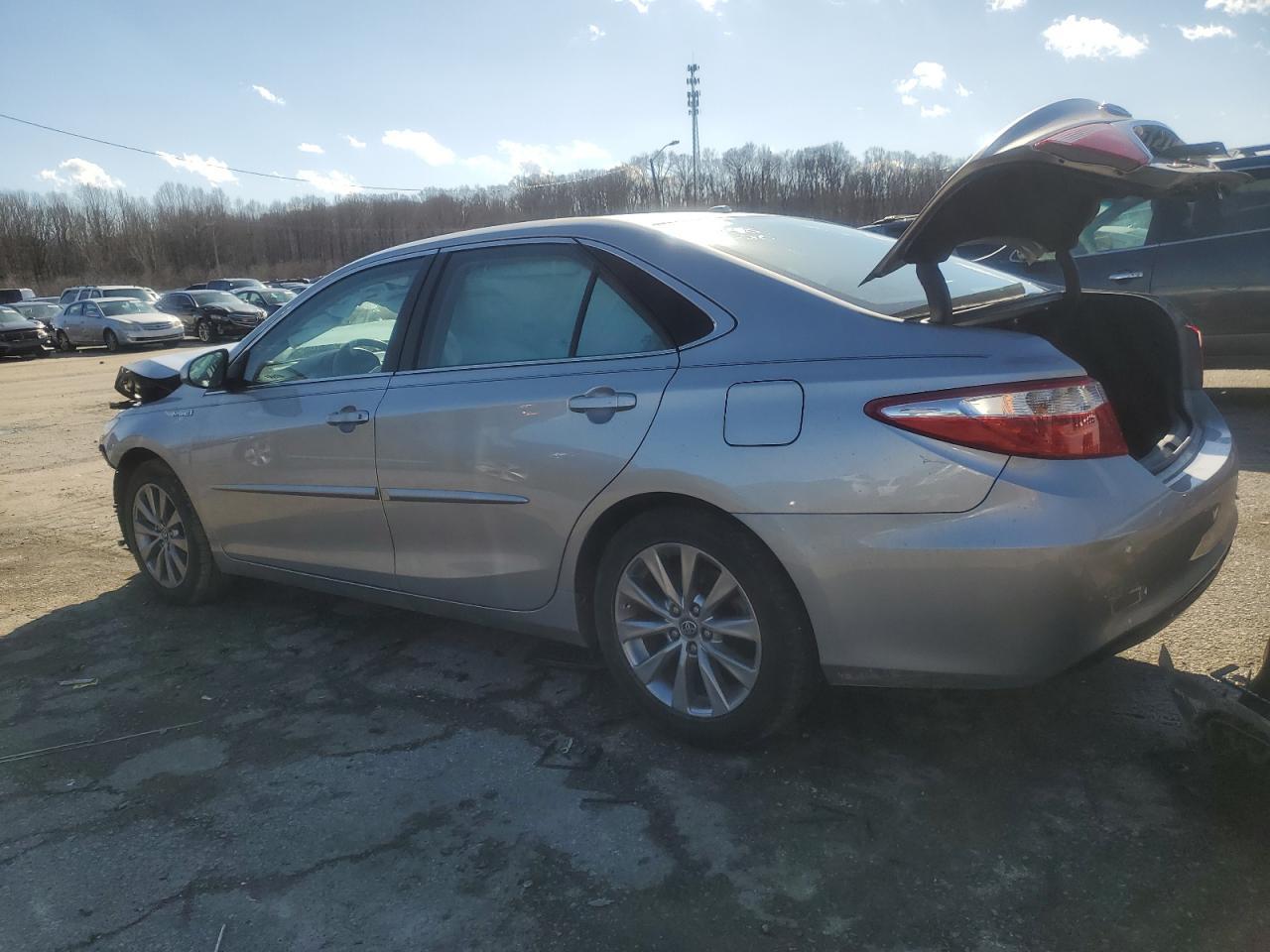 2017 TOYOTA CAMRY HYBR - Image 2