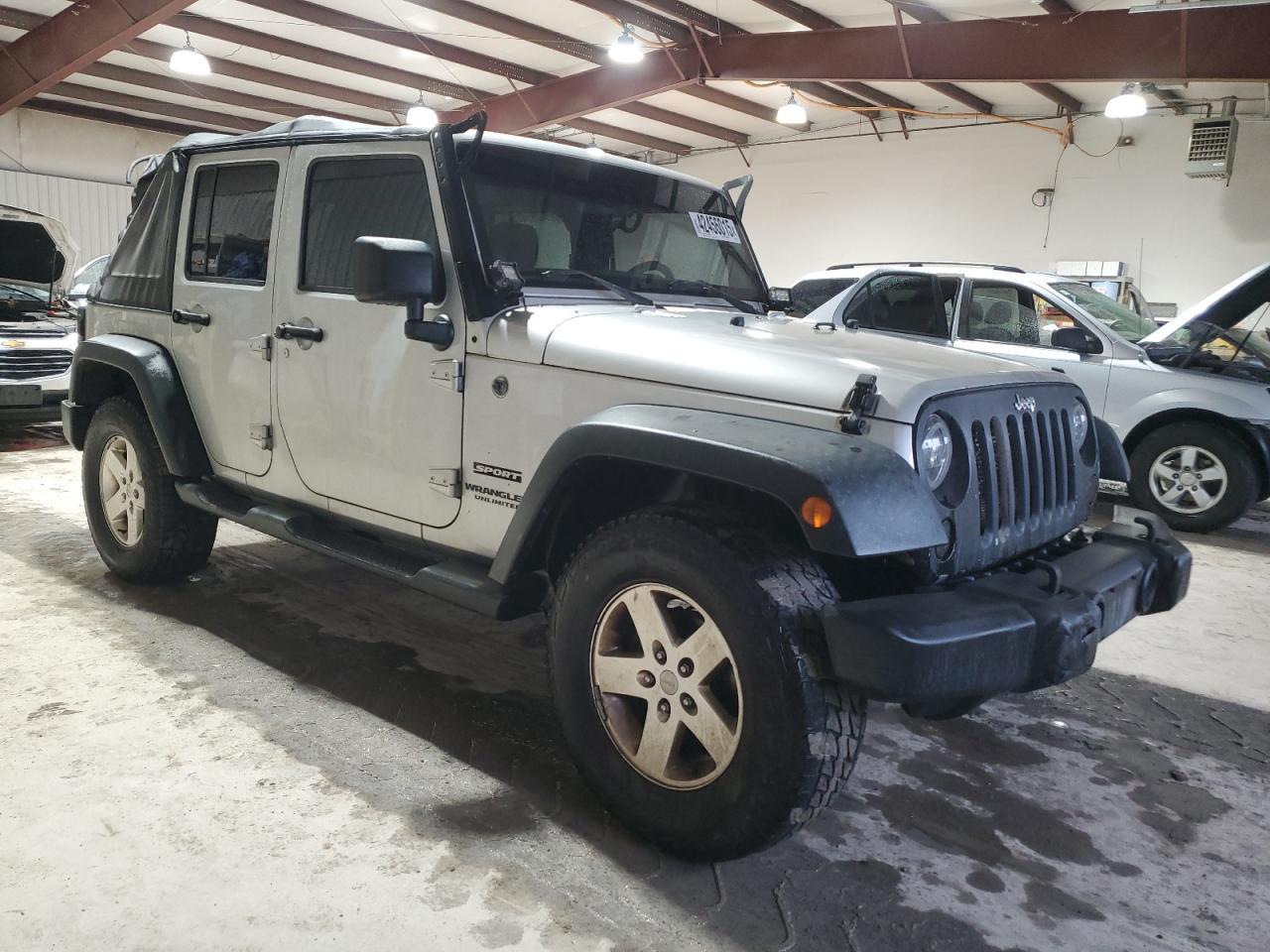 2012 JEEP WRANGLER U - Фото 4