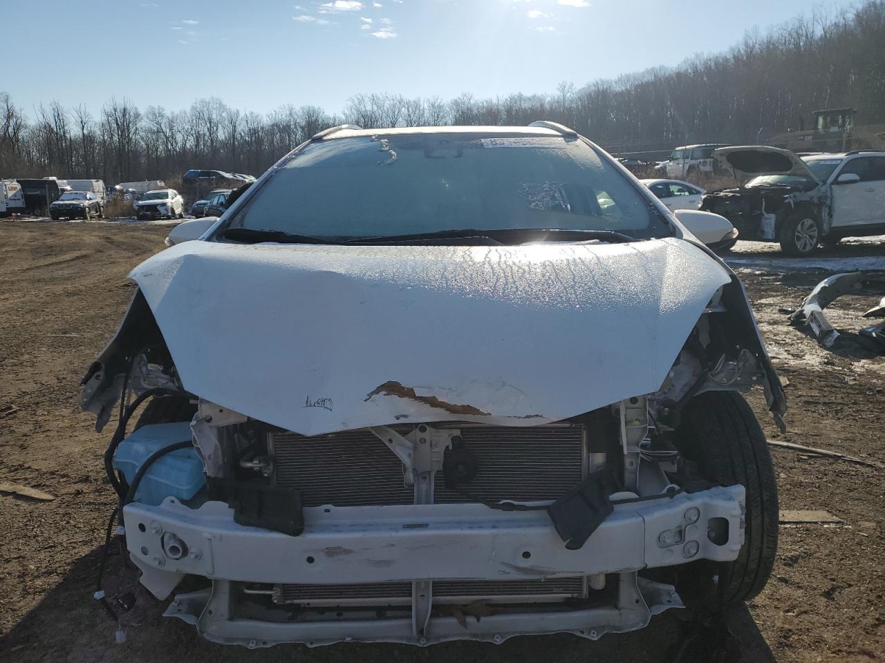 2018 TOYOTA PRIUS C - Image 5