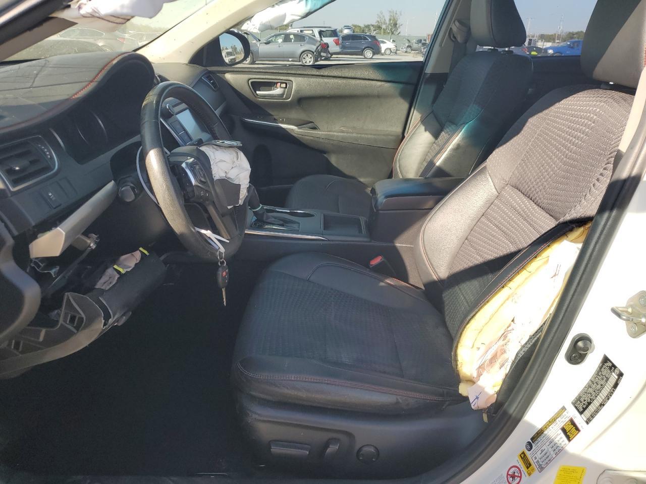 2015 TOYOTA CAMRY LE - Фото 7