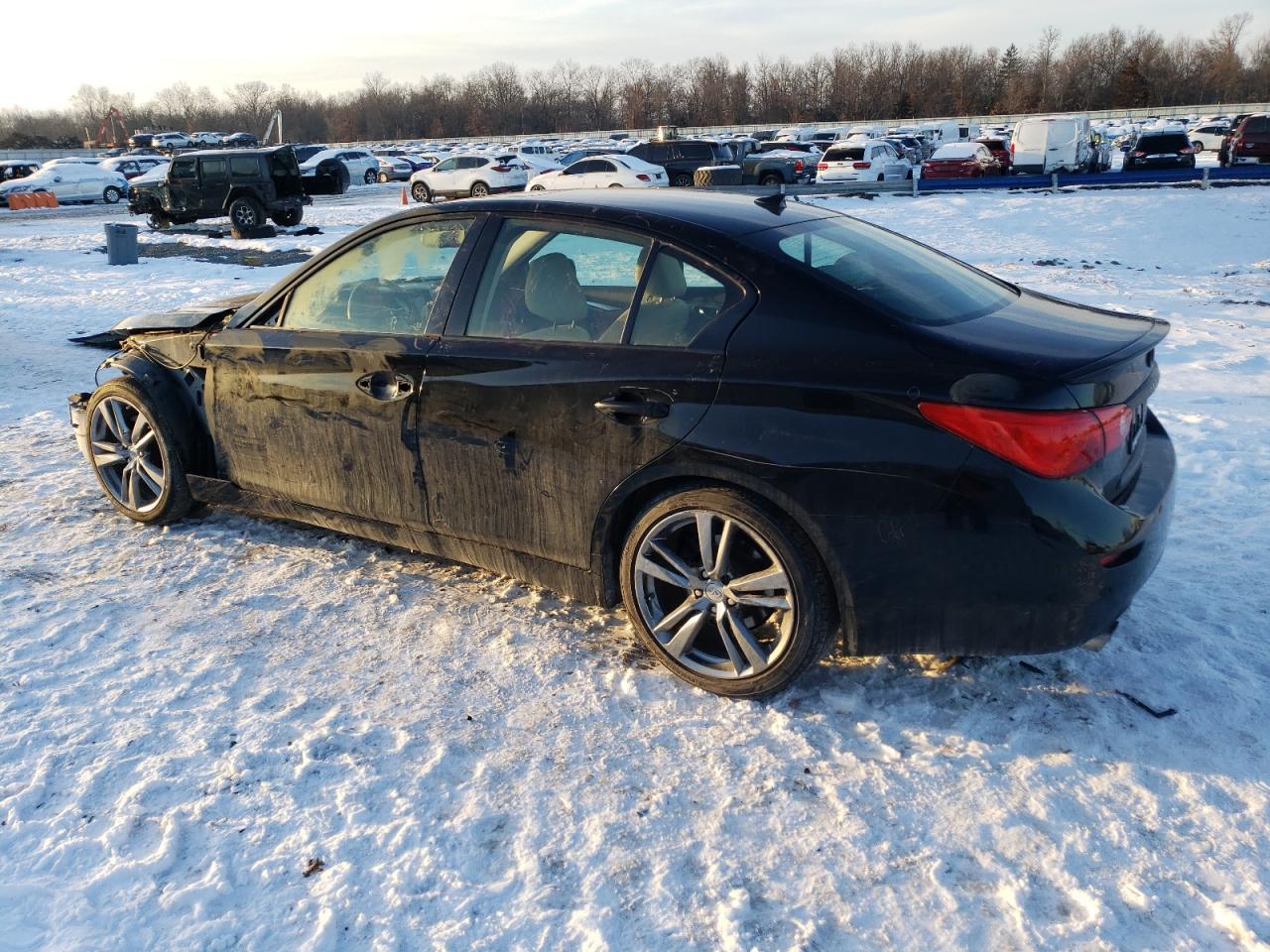 2016 INFINITI Q50 PREMIU - Фото 2
