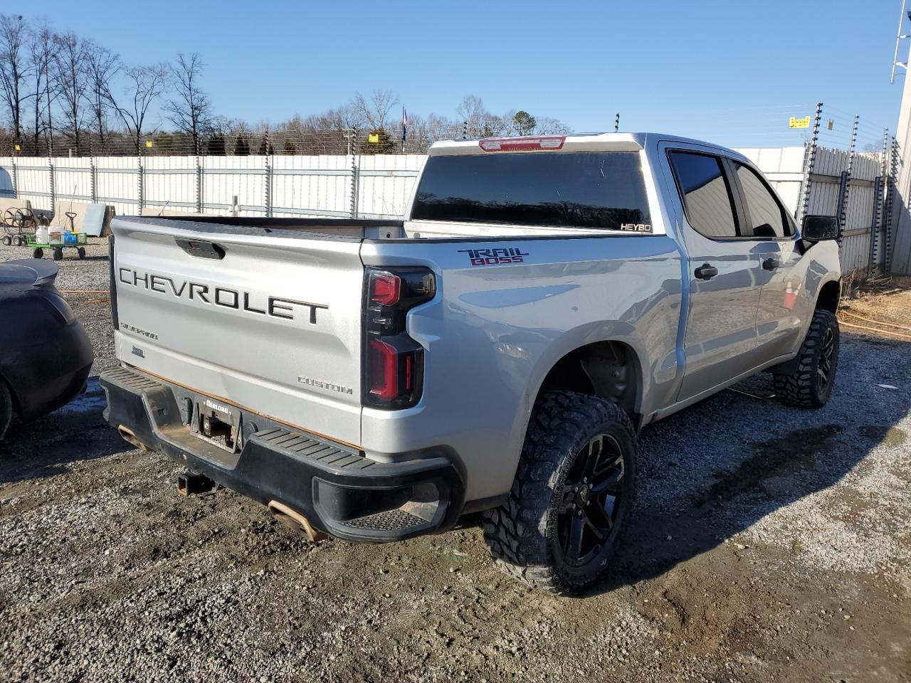 2021 CHEVROLET SILVERADO - Фото 3