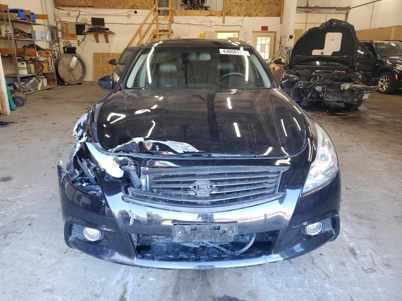 2011 INFINITI G37 - Фото 5
