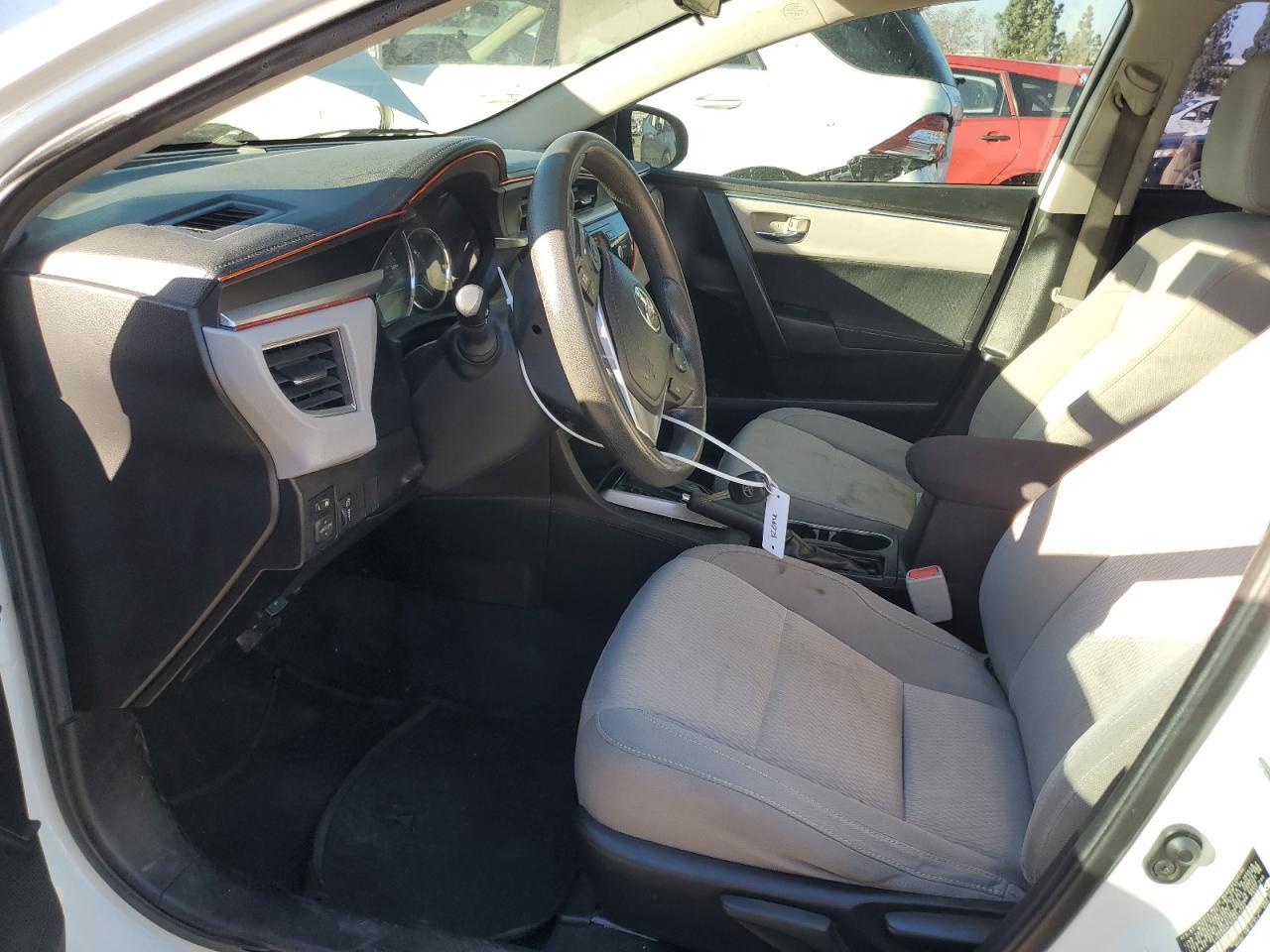 2014 TOYOTA COROLLA L - Фото 7