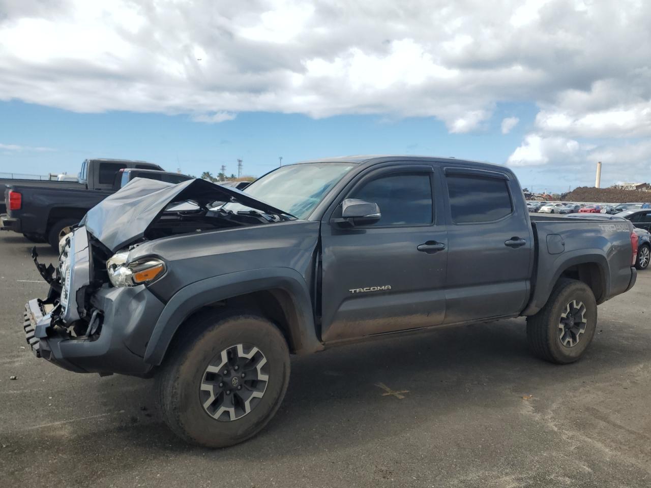2017 TOYOTA TACOMA DOU