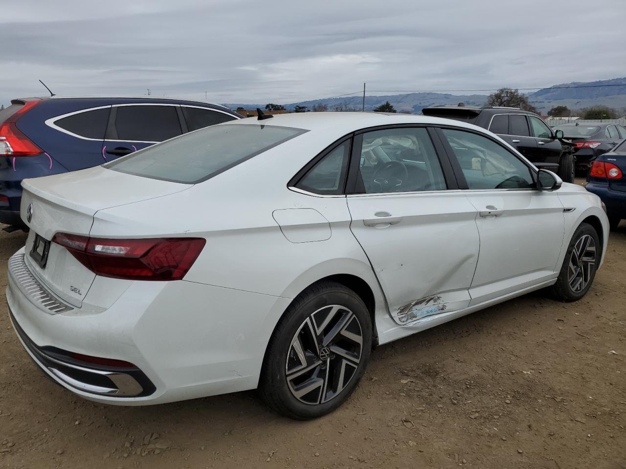 2023 VOLKSWAGEN JETTA SEL - Image 3