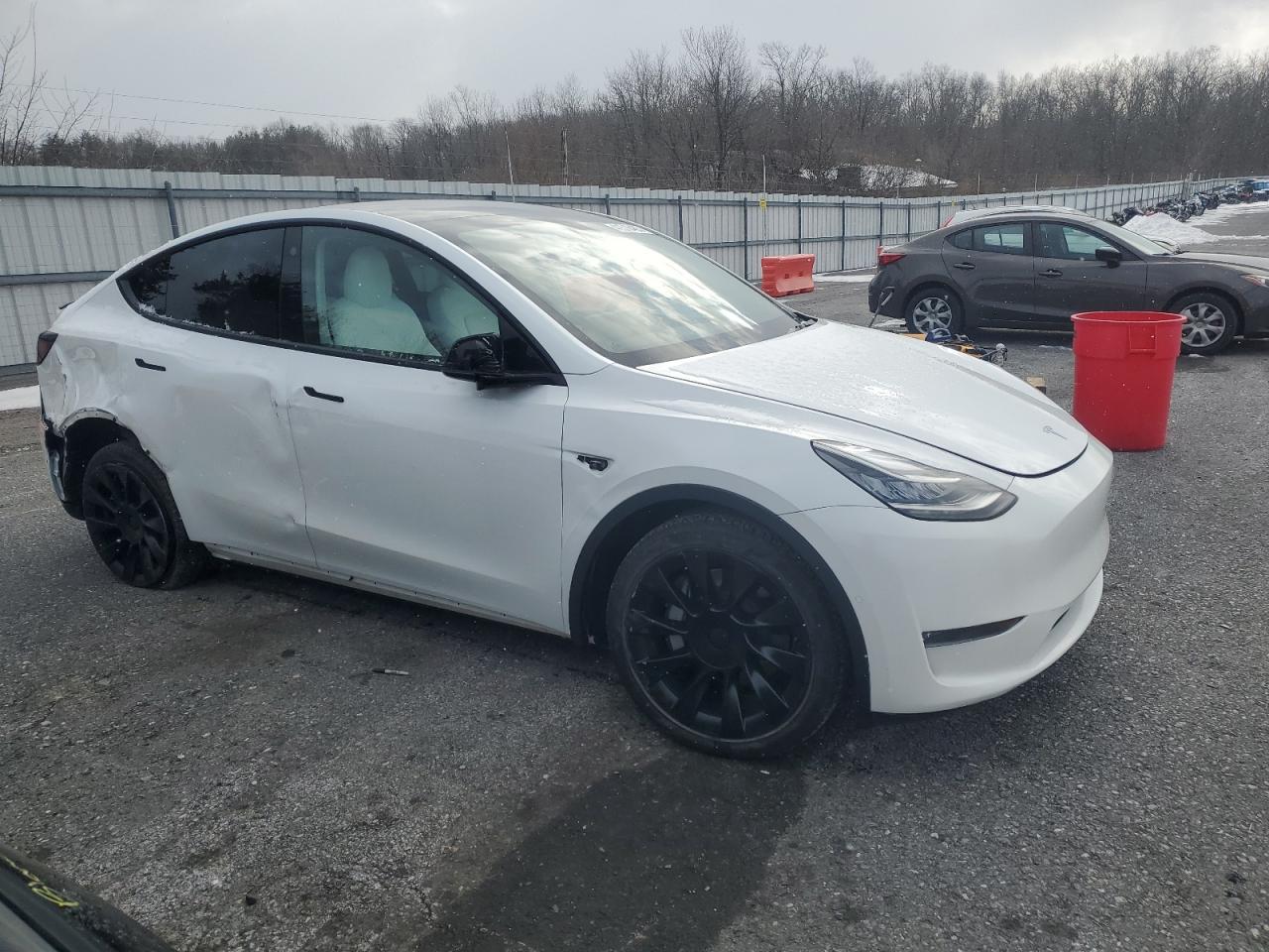 2022 TESLA MODEL Y - Image 4