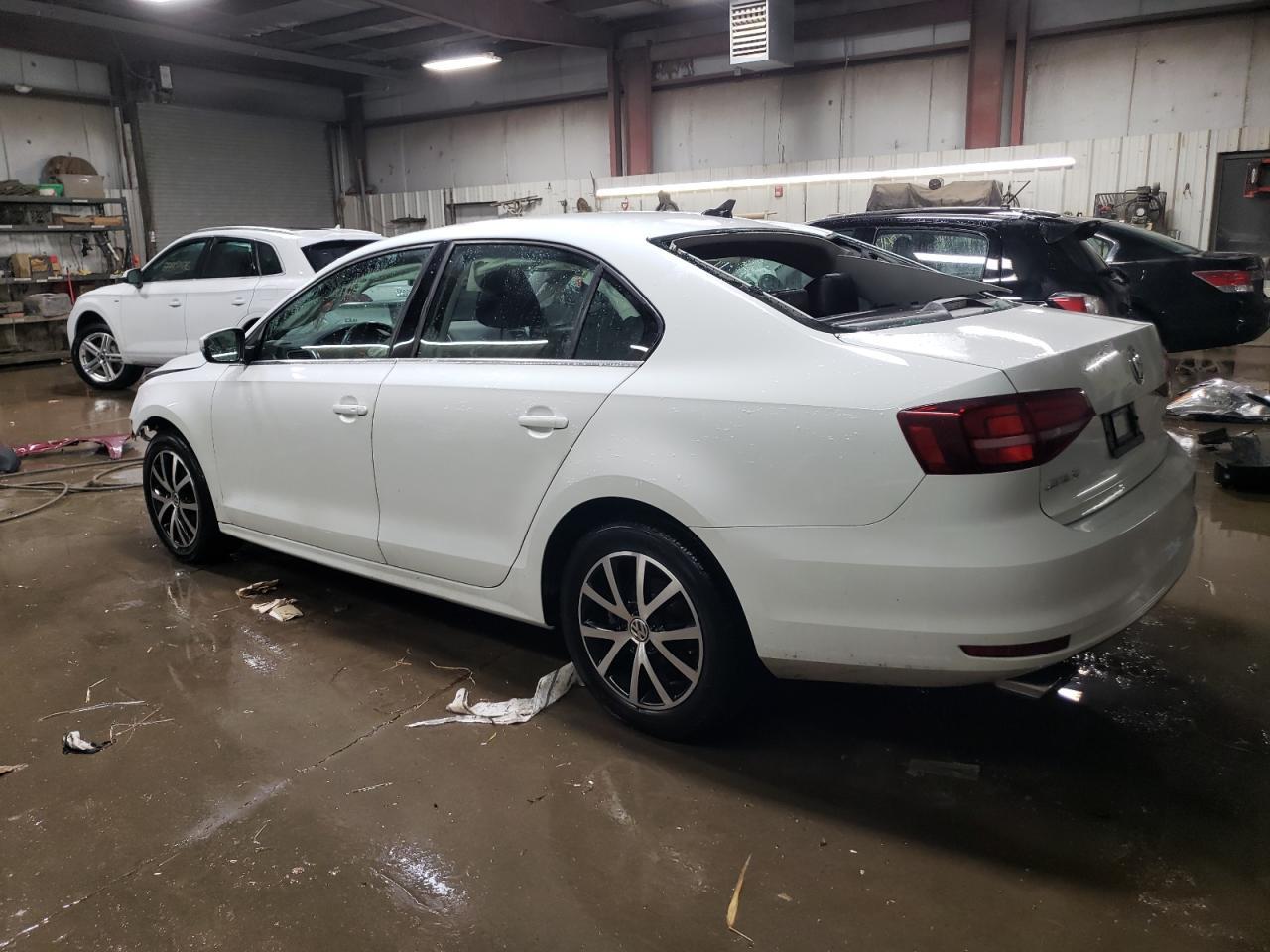 2017 VOLKSWAGEN JETTA SE - Фото 2