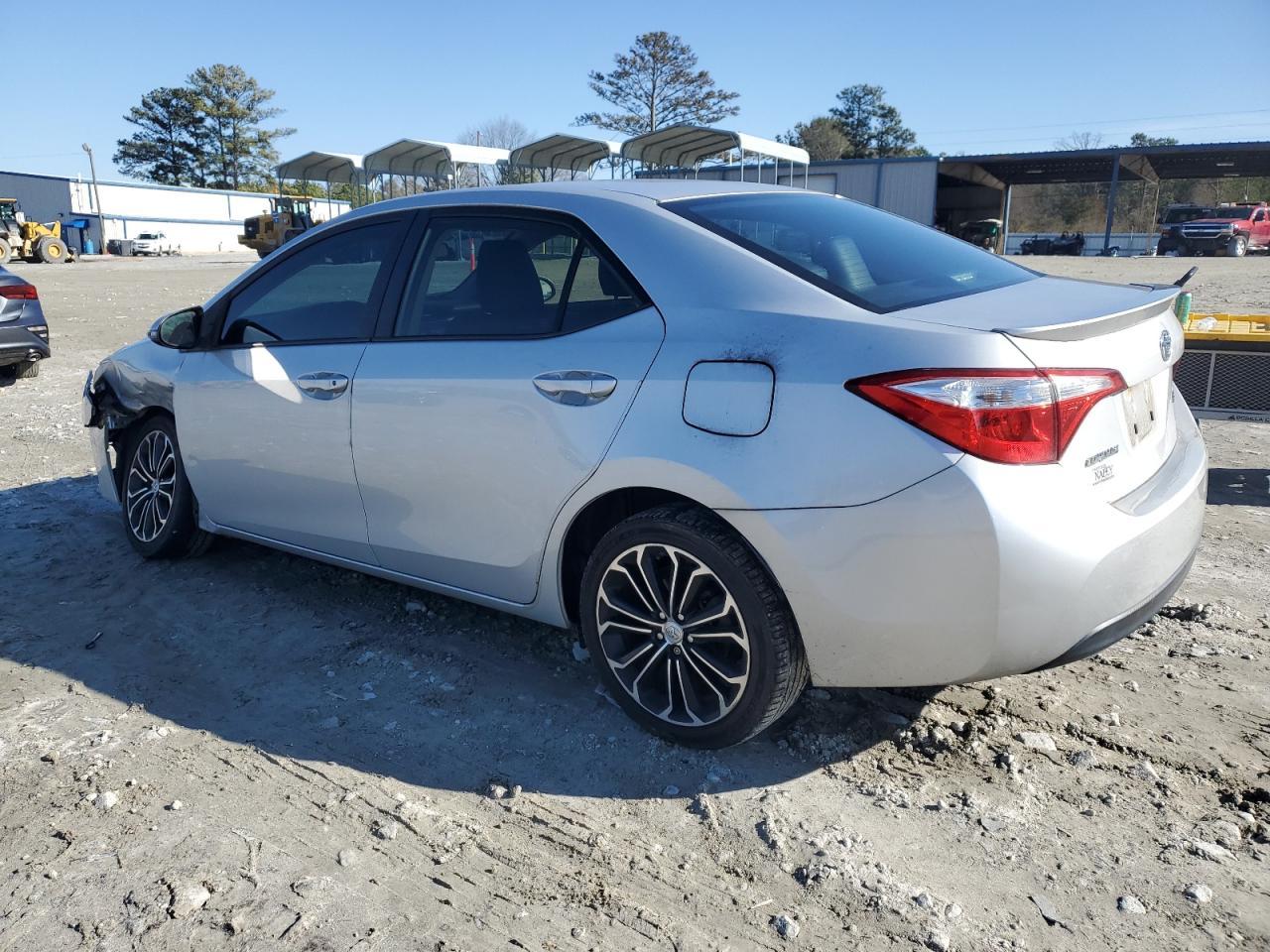2015 TOYOTA COROLLA L - Image 2