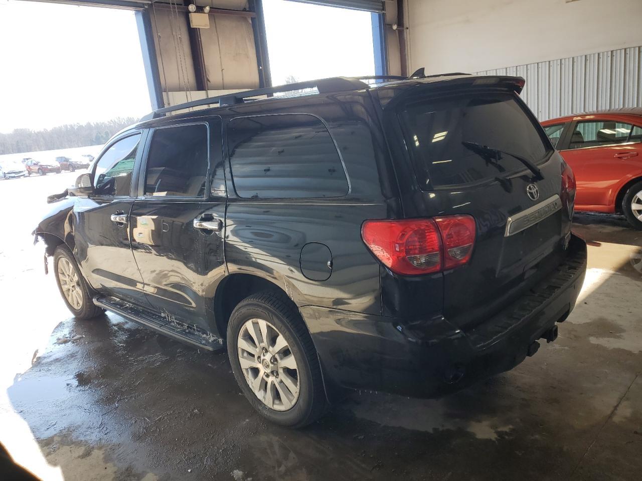 2016 TOYOTA SEQUOIA PL - Image 2