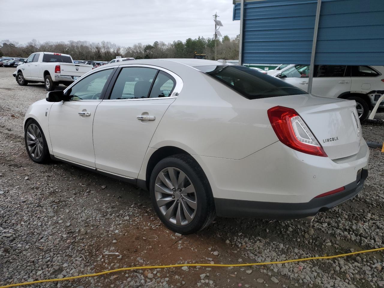 2013 LINCOLN MKS - Image 2