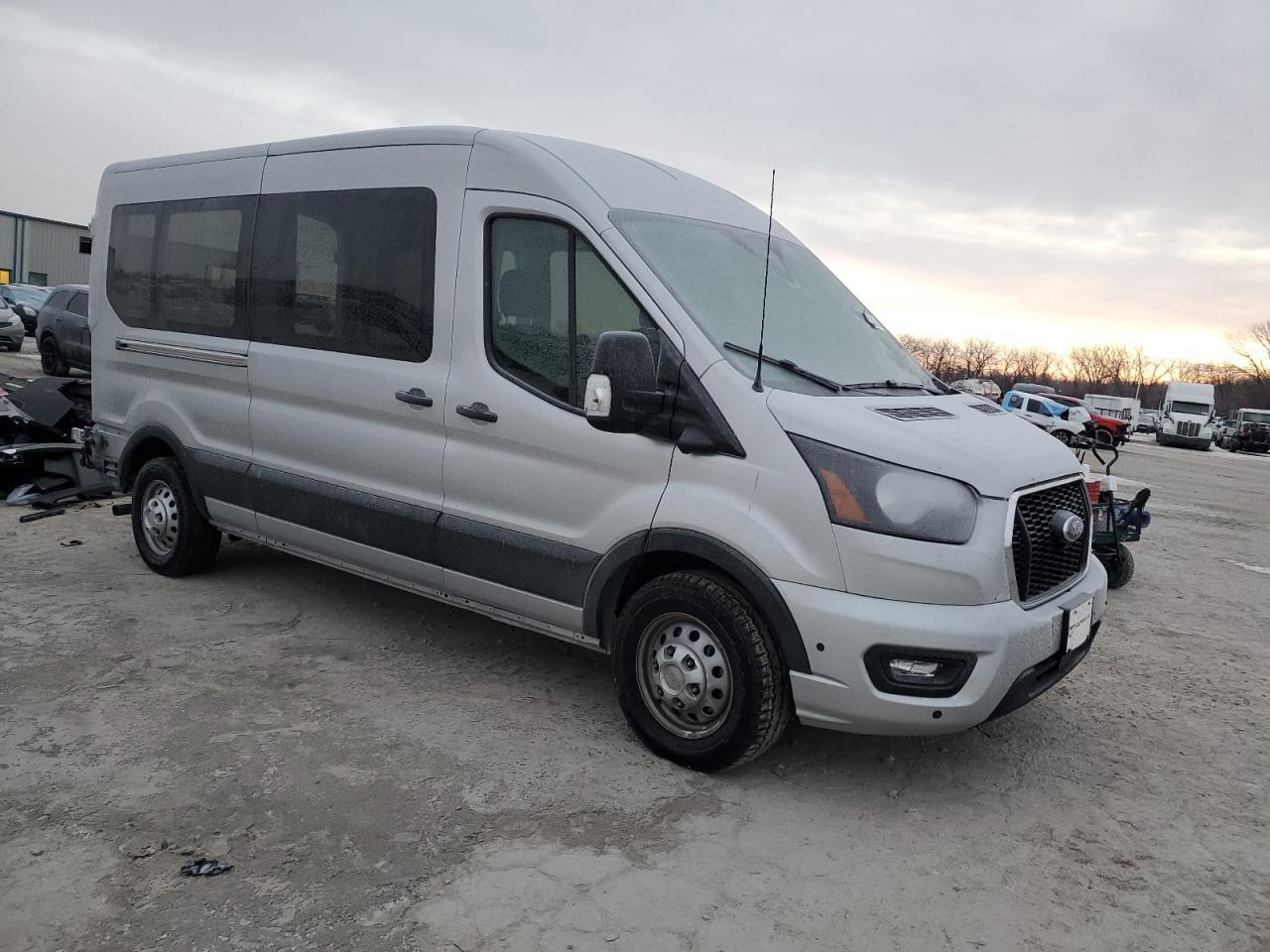 2024 FORD TRANSIT T- - Фото 4