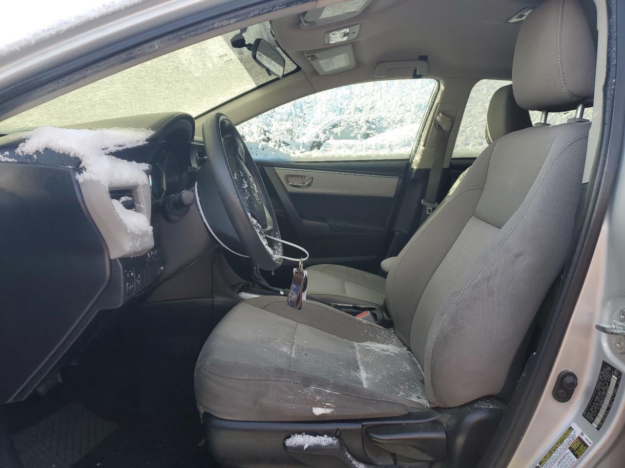 2015 TOYOTA COROLLA L - Фото 7