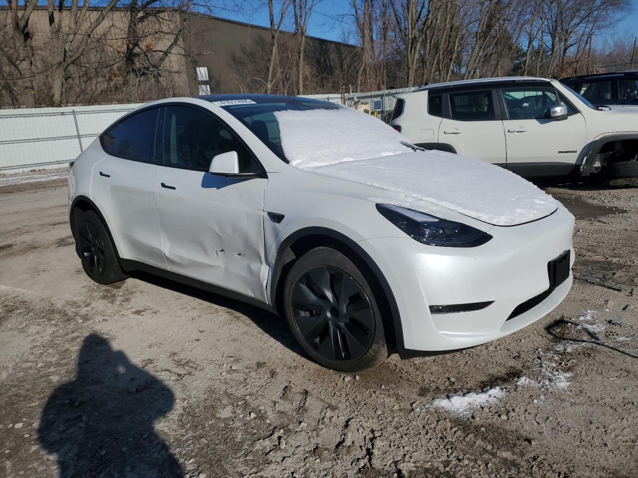 2024 TESLA MODEL Y - Фото 4