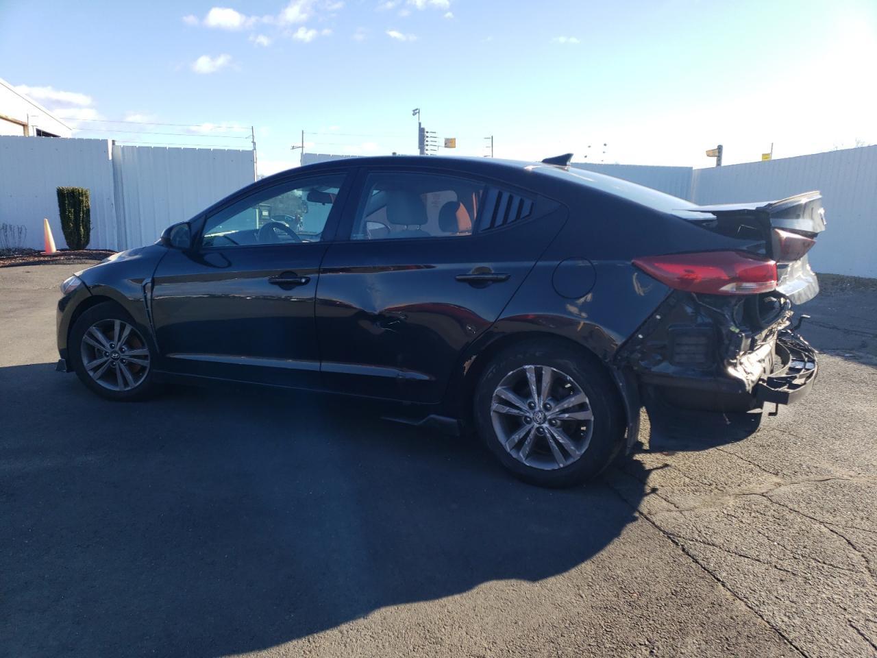 2018 HYUNDAI ELANTRA SE - Фото 2