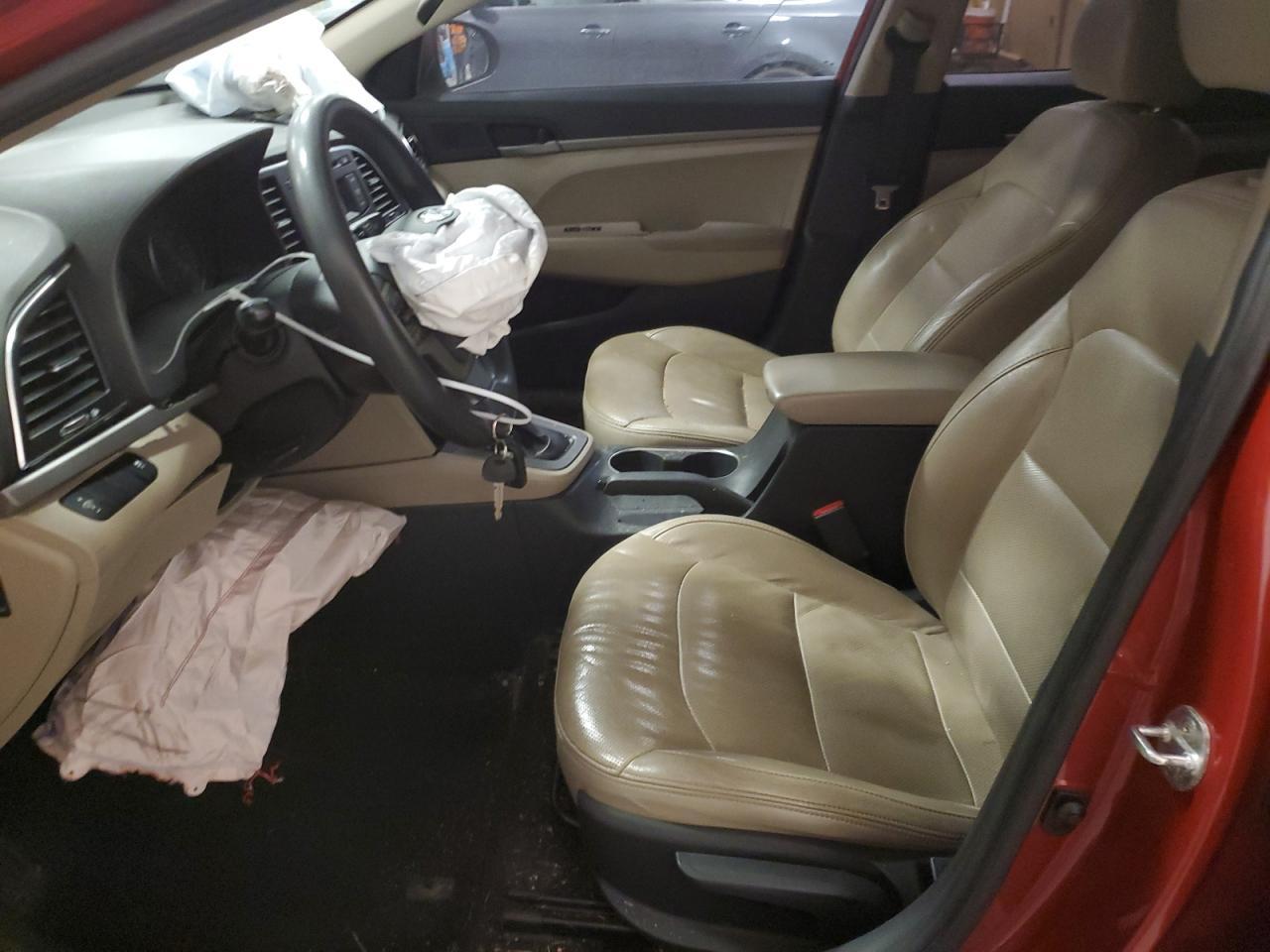 2018 HYUNDAI ELANTRA SE - Фото 7