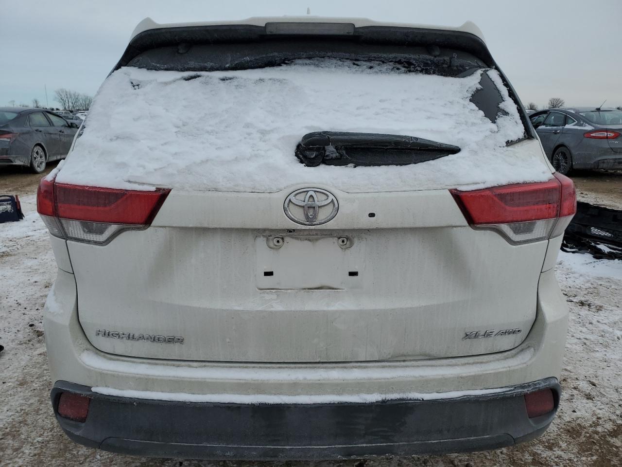 2018 TOYOTA HIGHLANDER - Фото 6