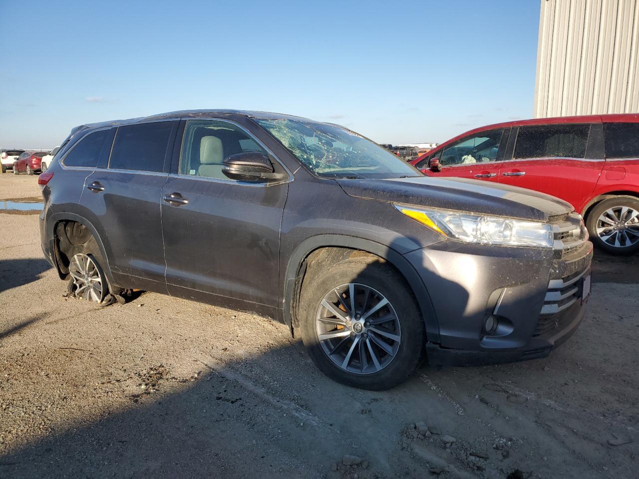 2018 TOYOTA HIGHLANDER - Фото 4