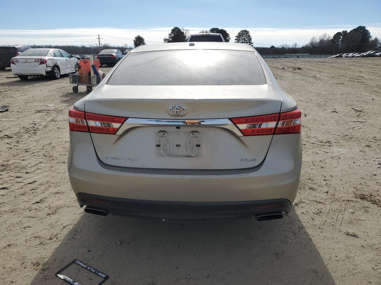 2015 TOYOTA AVALON XLE - Image 6