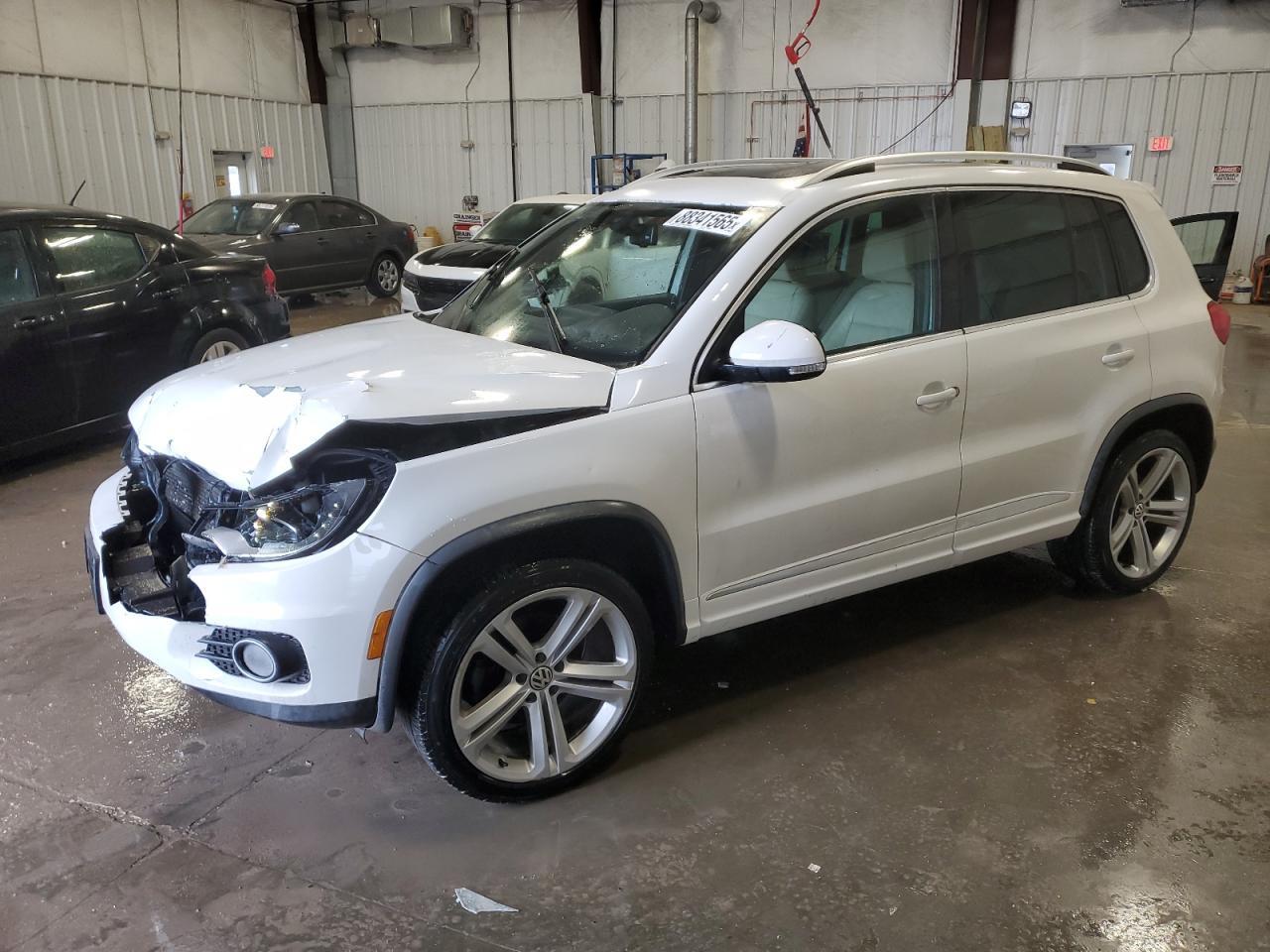 2014 VOLKSWAGEN TIGUAN S