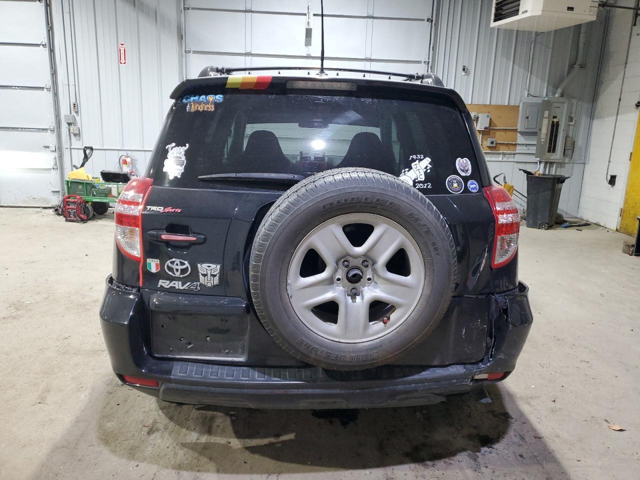 2011 TOYOTA RAV4 - Фото 6