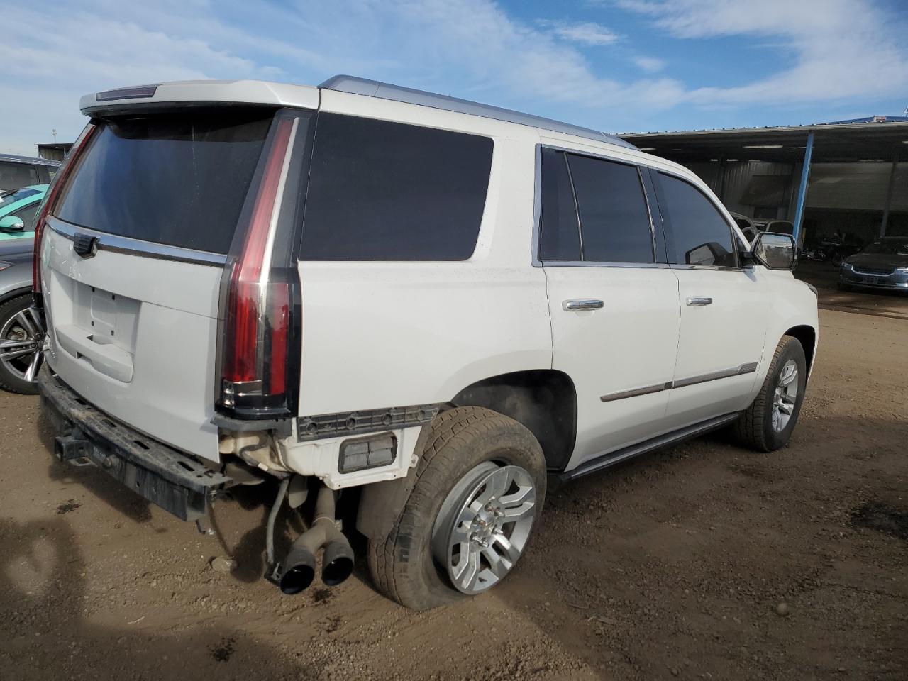 2016 CADILLAC ESCALADE P - Image 3
