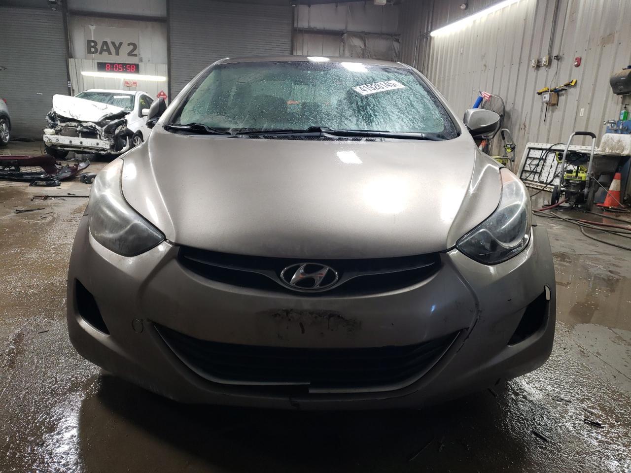 2013 HYUNDAI ELANTRA GL - Image 5