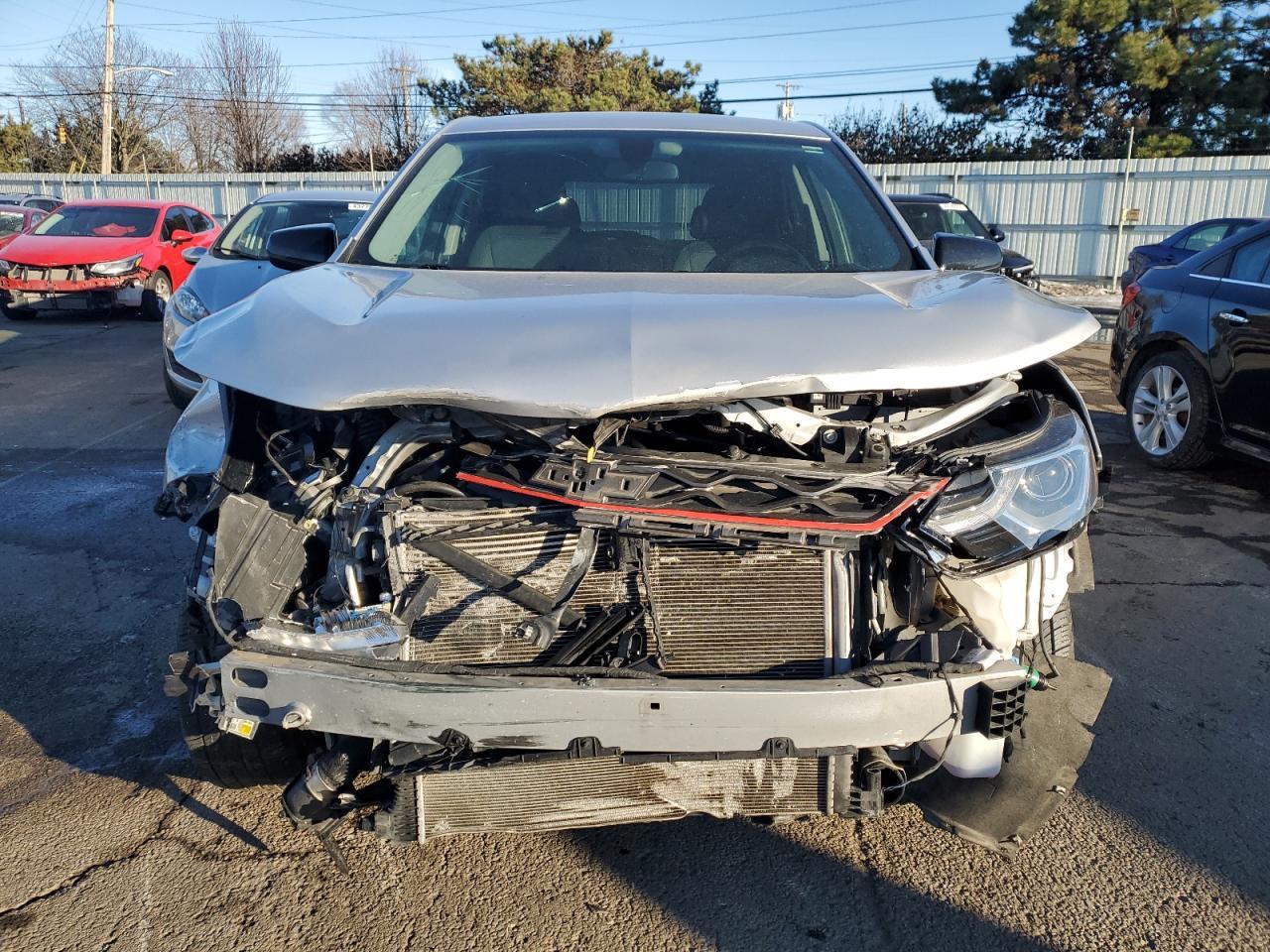 2019 CHEVROLET EQUINOX LT - Image 5