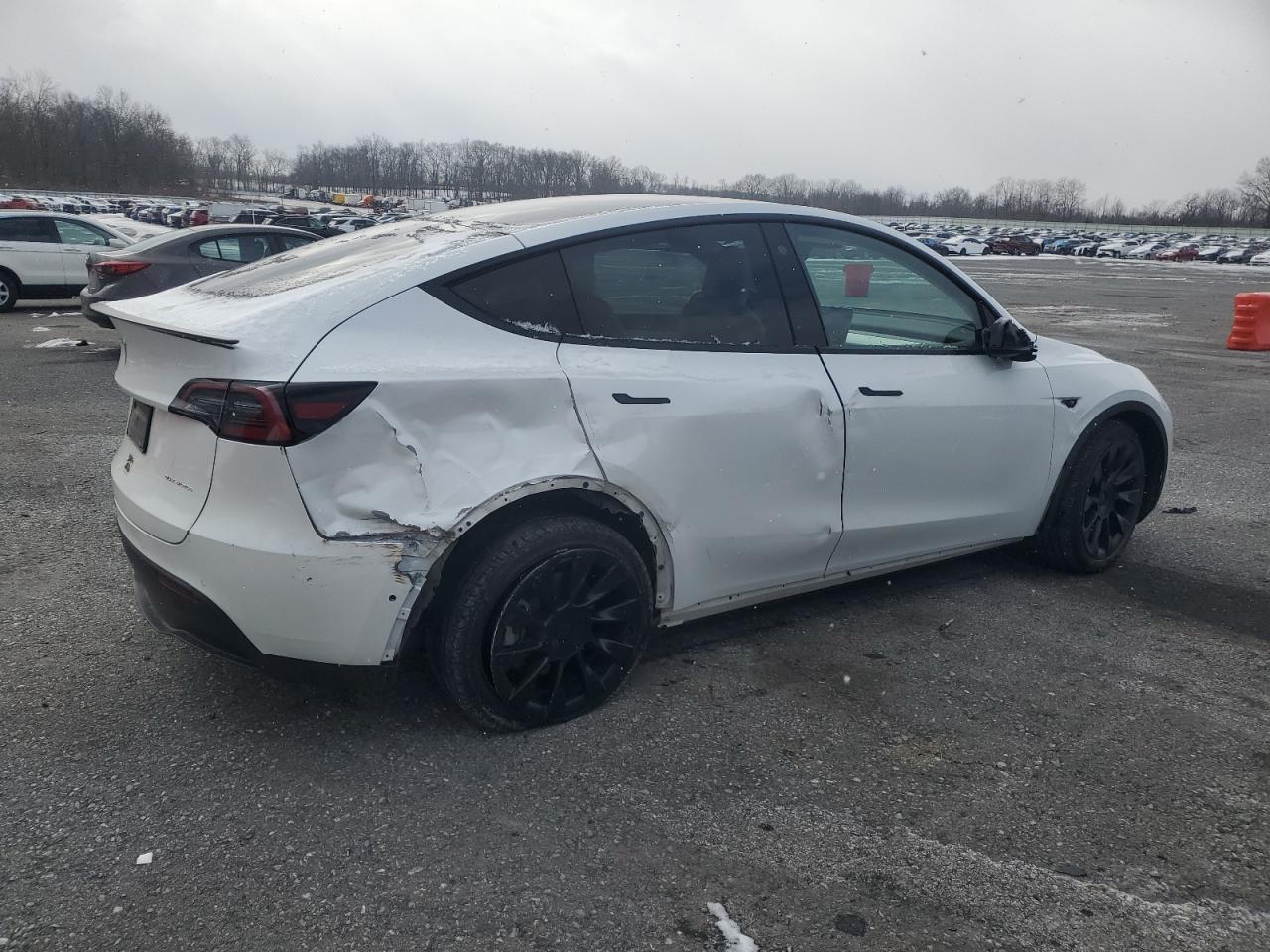 2022 TESLA MODEL Y - Image 3