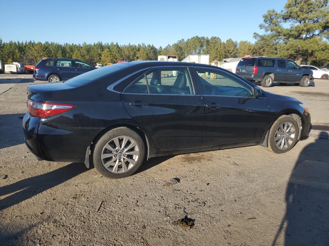 2017 TOYOTA CAMRY LE - Фото 3