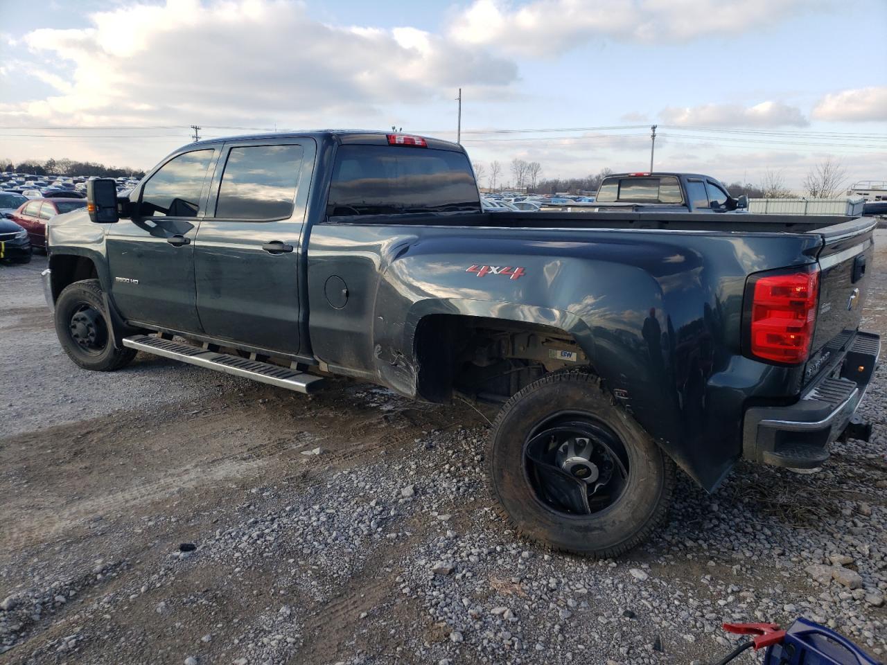 2019 CHEVROLET SILVERADO - Image 2