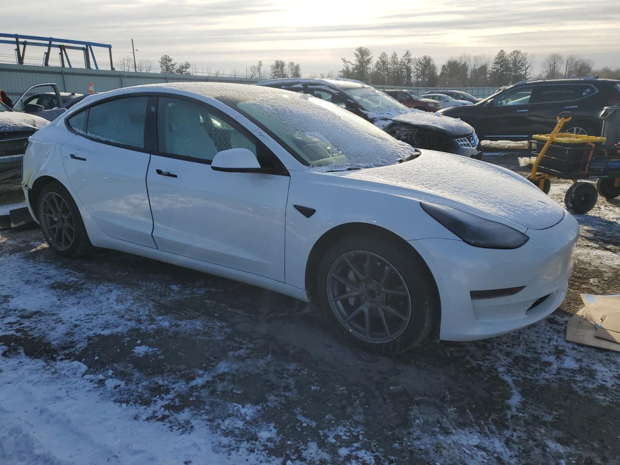 2021 TESLA MODEL 3 - Фото 4