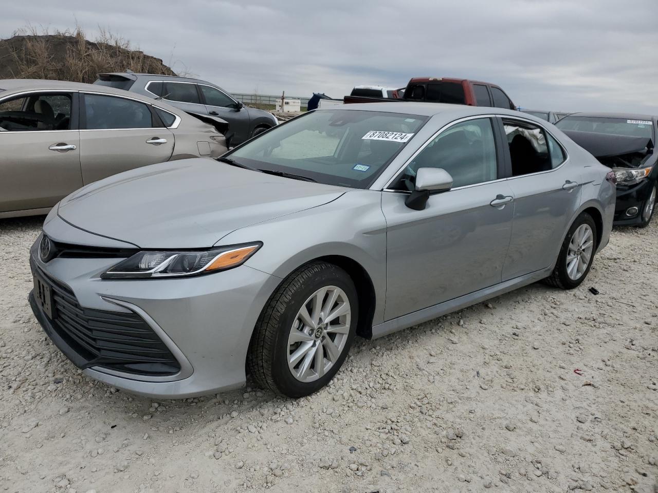 2024 TOYOTA CAMRY LE