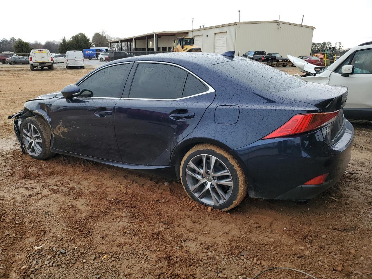 2019 LEXUS IS 300 - Фото 2