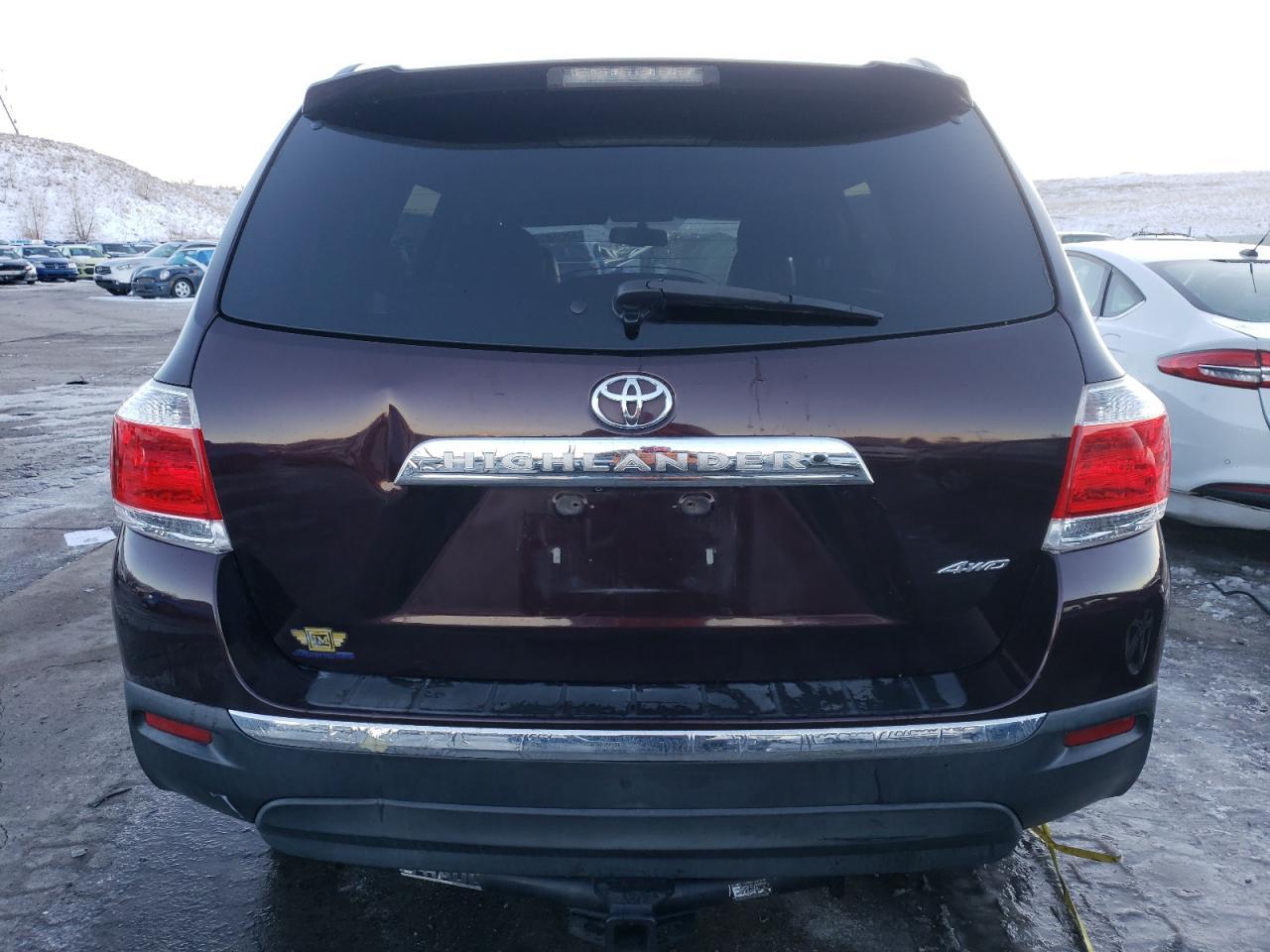 2011 TOYOTA HIGHLANDER - Image 6