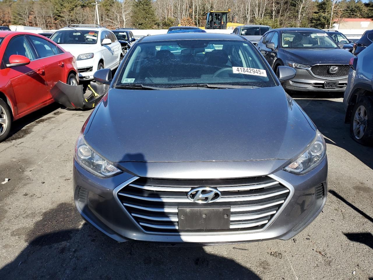 2018 HYUNDAI ELANTRA SE - Image 5