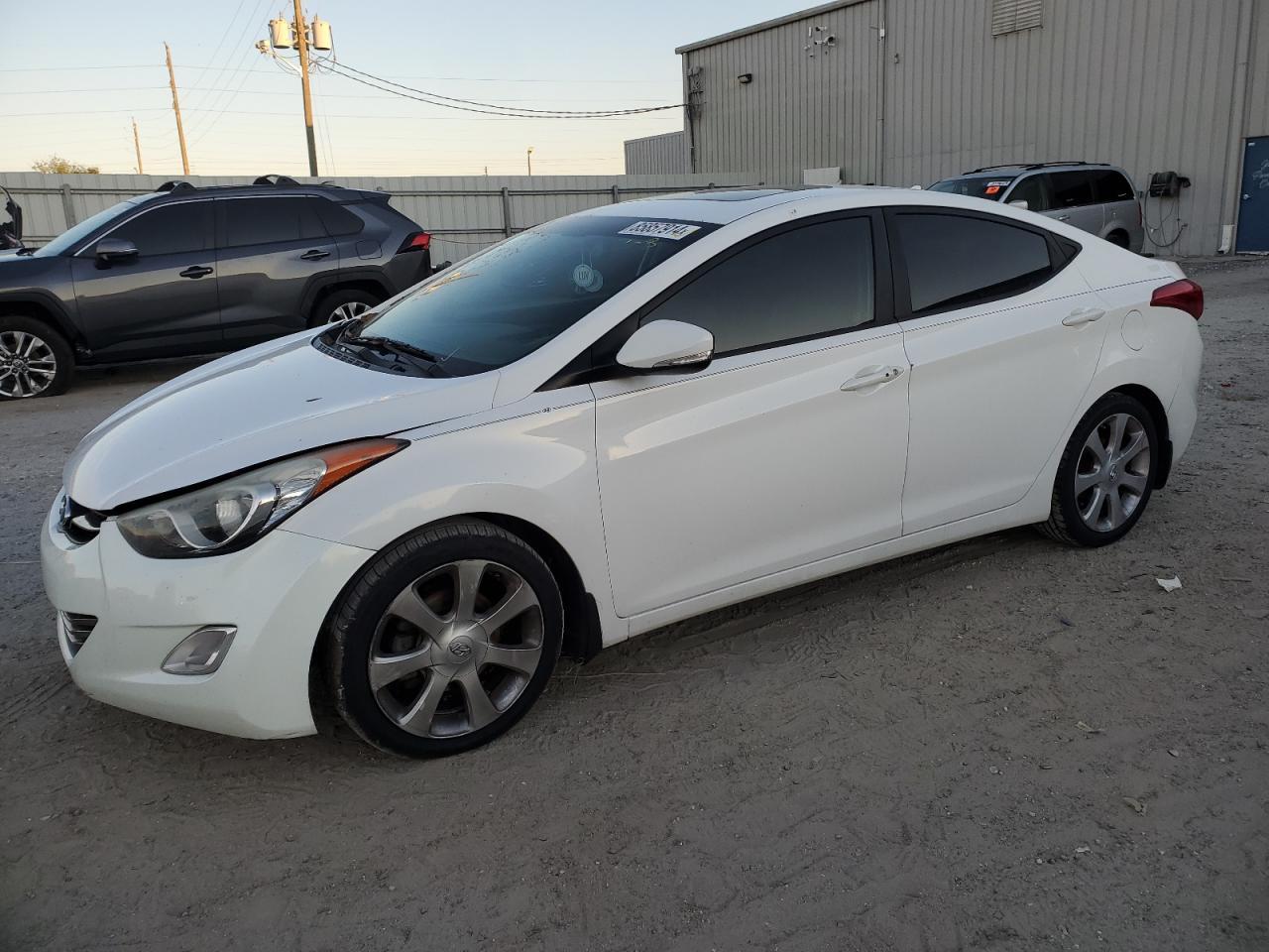 2013 HYUNDAI ELANTRA GL