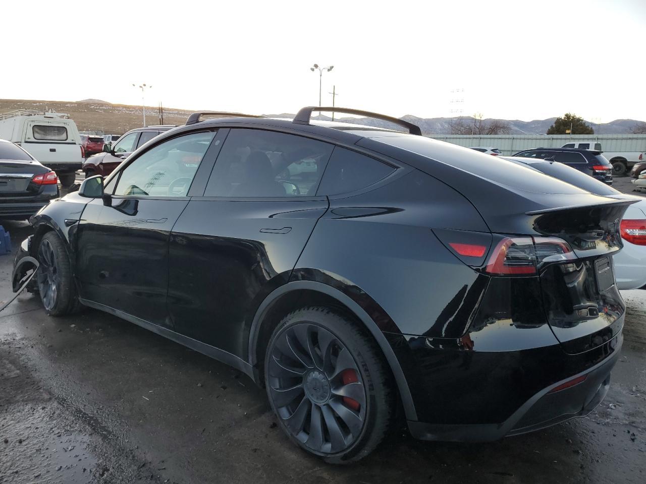 2023 TESLA MODEL Y - Фото 2