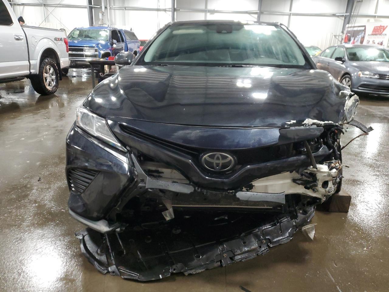 2019 TOYOTA CAMRY L - Фото 5