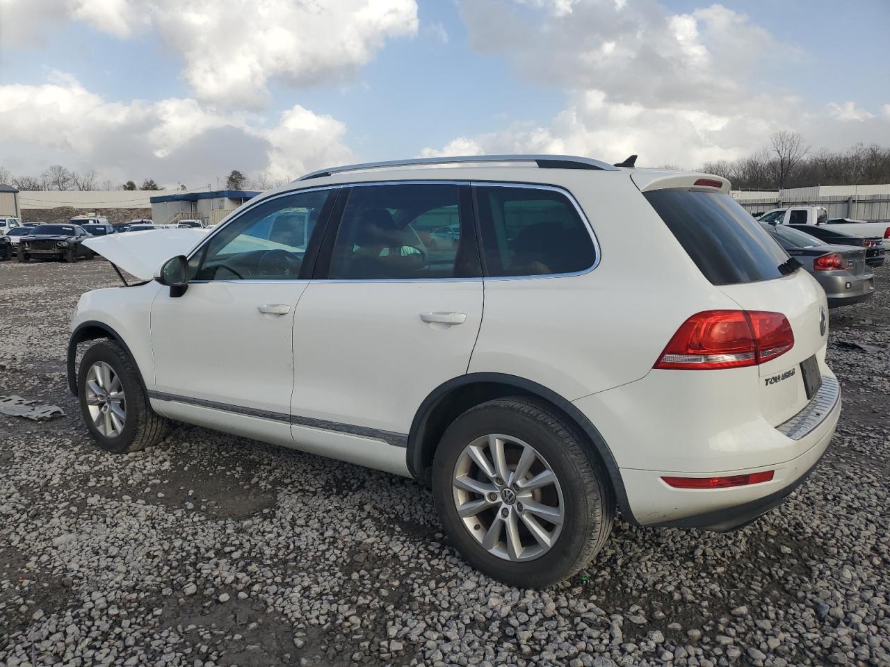 2014 VOLKSWAGEN TOUAREG V6 - Фото 2