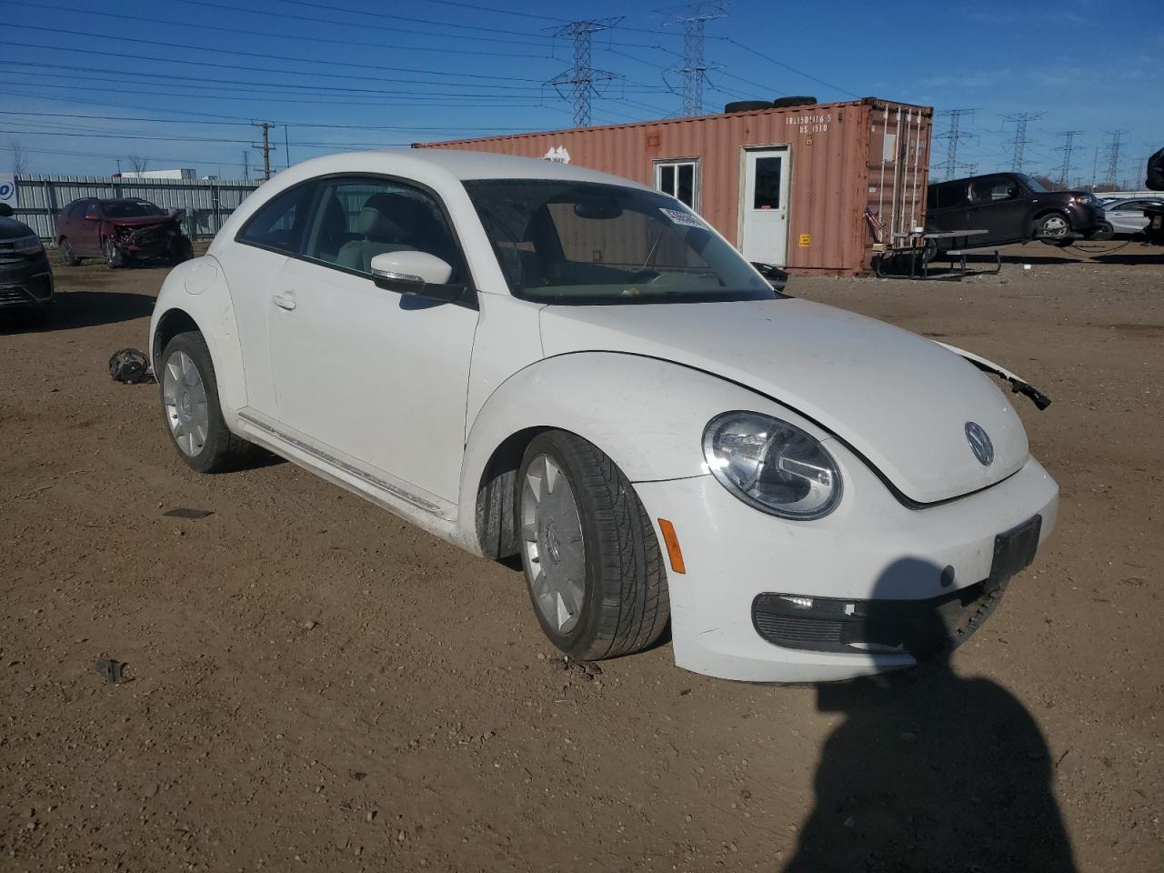 2012 VOLKSWAGEN BEETLE - Фото 4