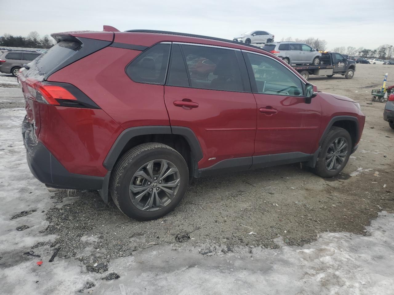 2024 TOYOTA RAV4 XLE P - Image 3