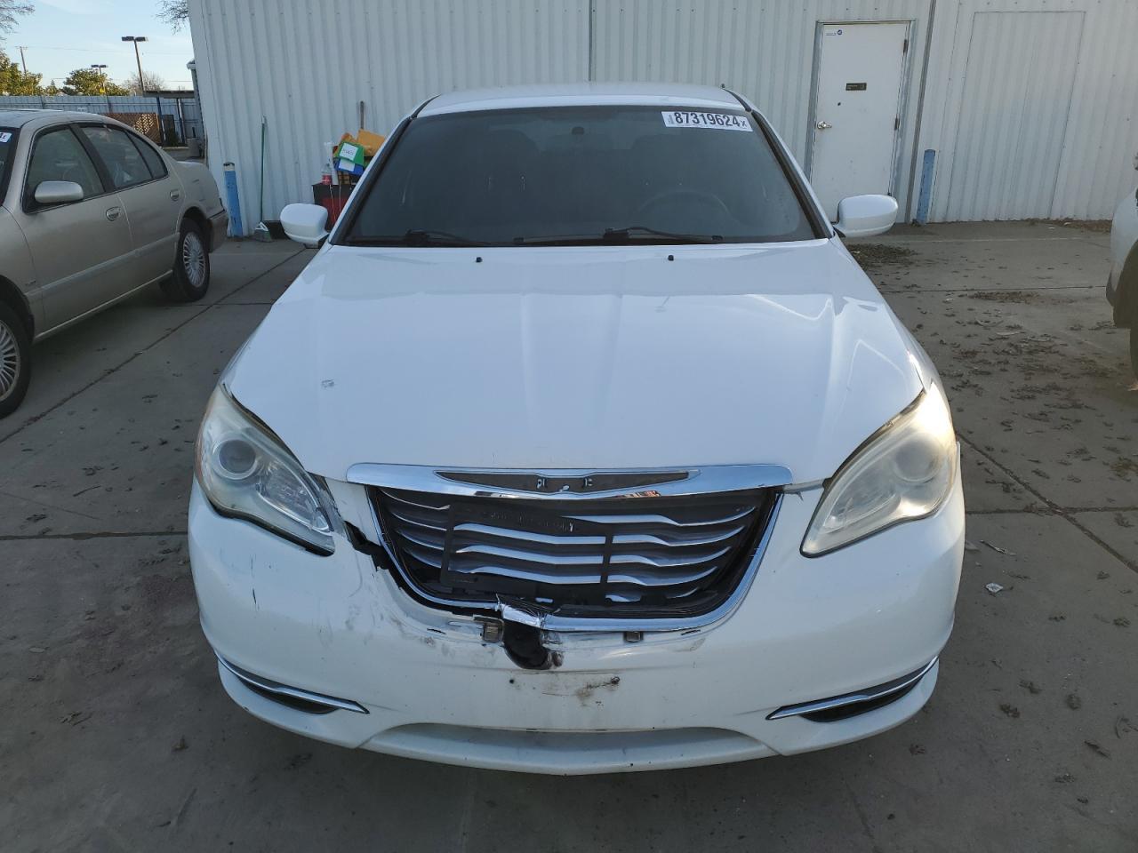 2012 CHRYSLER 200 LX - Image 5
